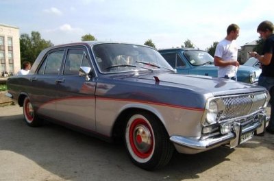 В 1963 г. в Москве в индивидуальной собственности находилось около 70 тыс. автомобилей